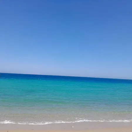 Cozy Beachfront Apartment In Al Ahyaa Suitable For A Family With Children
